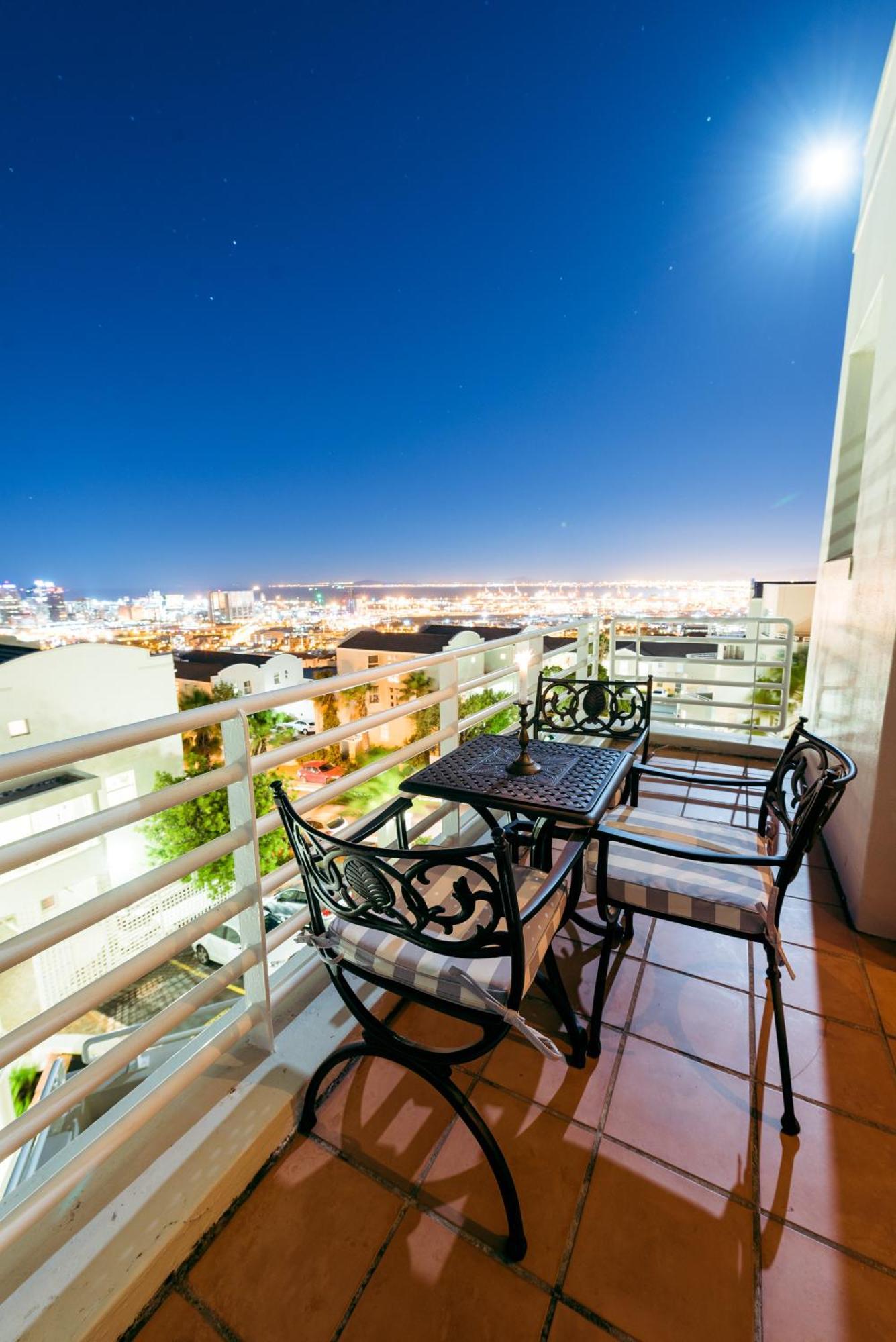 Apartment Stunning Table Mountain And Harbor View *